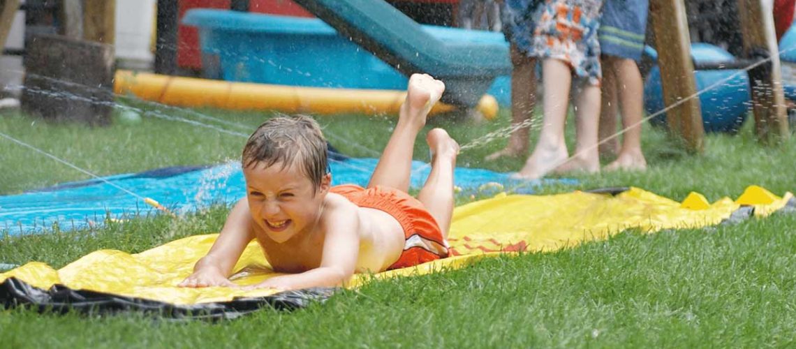 Healthier-Home-Products-summer-toys-cleaning